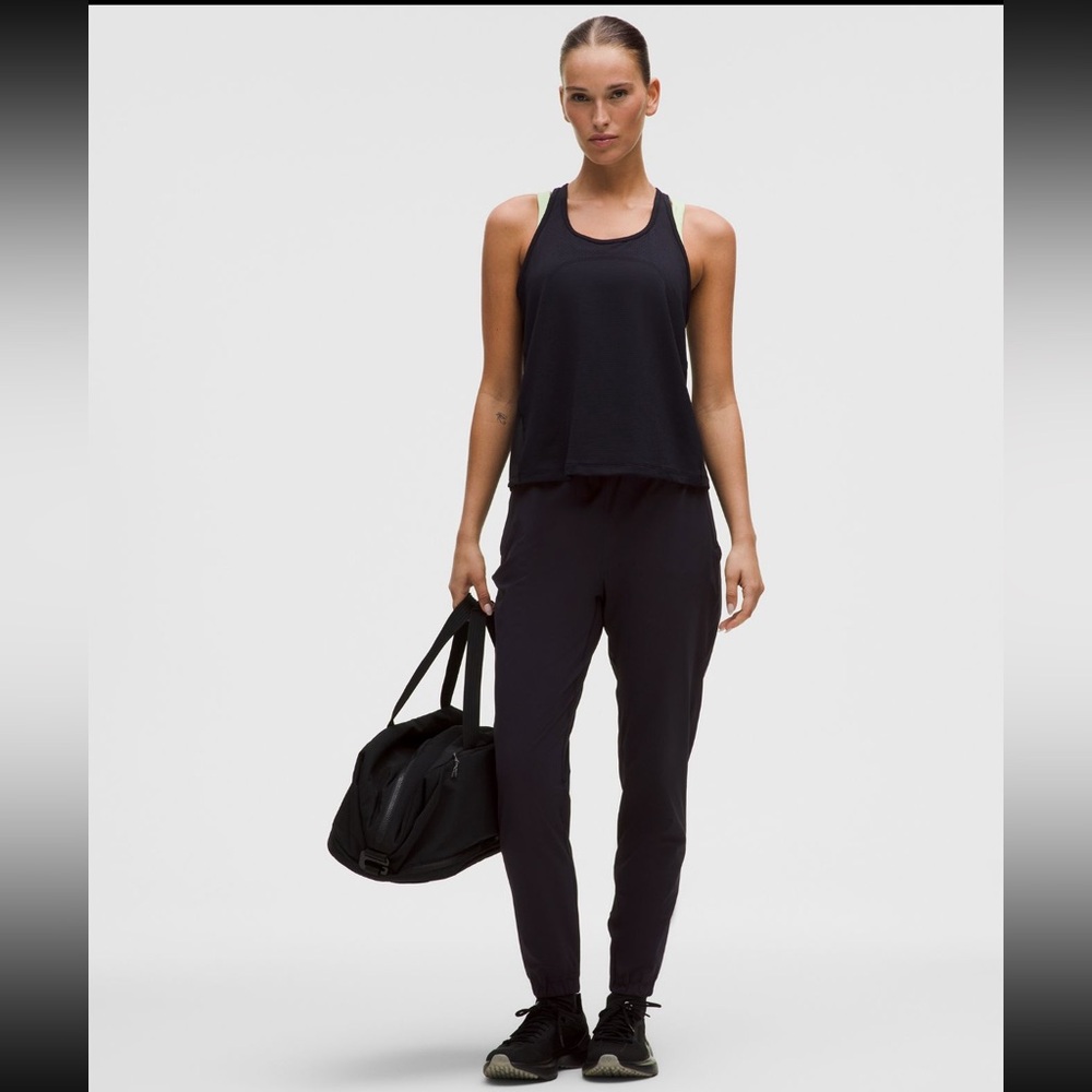 Adapted state high-rise jogger 🖤🖤